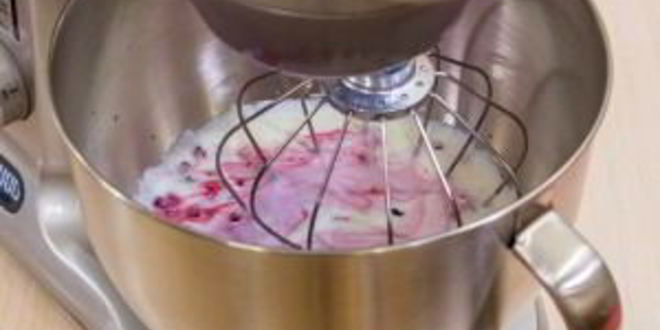 Рецепт бисквитного рулета с брусничныма суфле