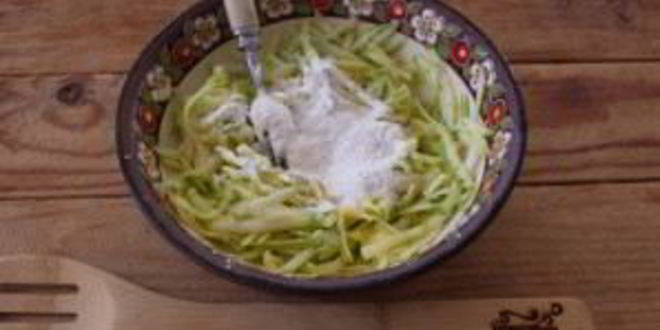 Рецепт суфле из кабачков с грибным соусом