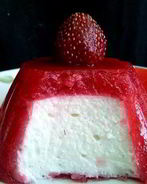 Творожный десерт В красном