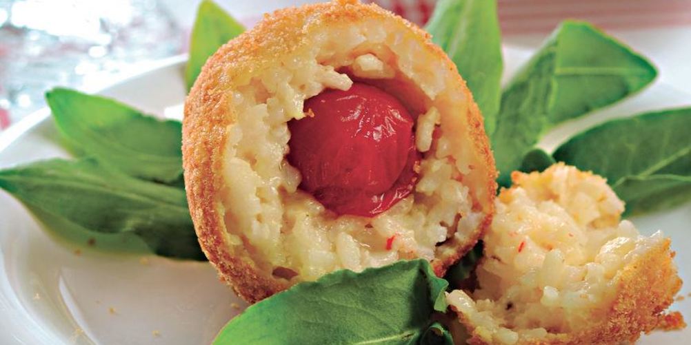 Как приготовить аранчини с помидорами и базиликом