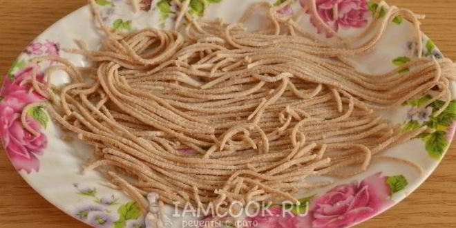 Рецепт домашняя гречневая лапша