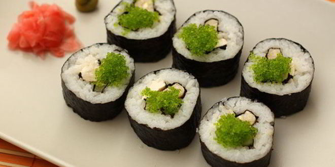 Рецепт футомаки с омлетом и шиитаке