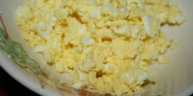 Рецепт картофель с грецким орехом, кинзой и чесноком