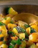 Картофель с кабачками в мультиварке