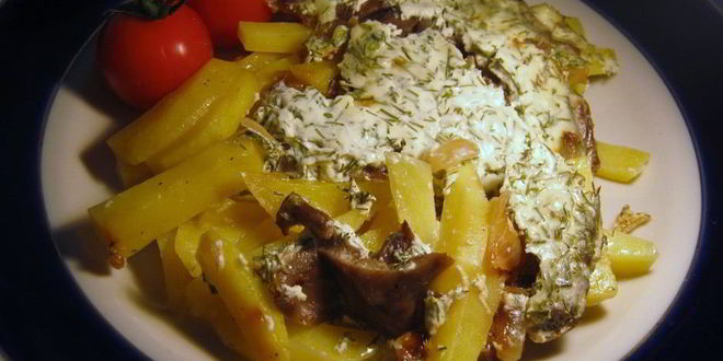Рецепт картофель в сметанно-чесночной заливке