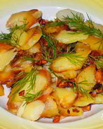 Картофель, жаренный с лисичками