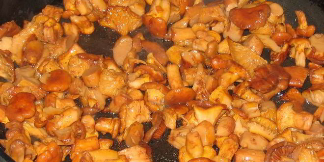 Рецепт картофель, жаренный с лисичками