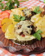 Картошка с фаршем и кабачками в духовке