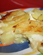 Картошка в духовке со сливками и сыром