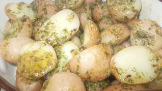 Рецепт Молодой картофель с лимонно-зеленым маслом
