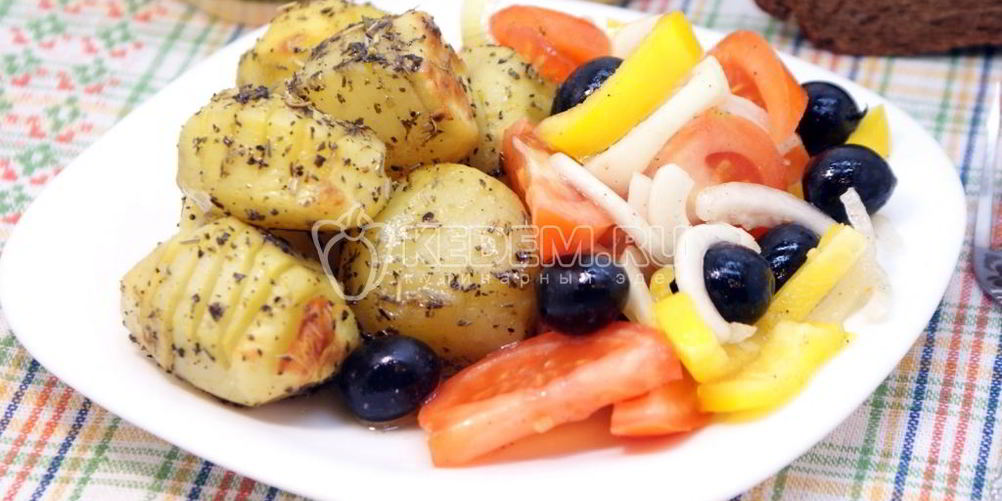 Как приготовить пряный картофель с салатом