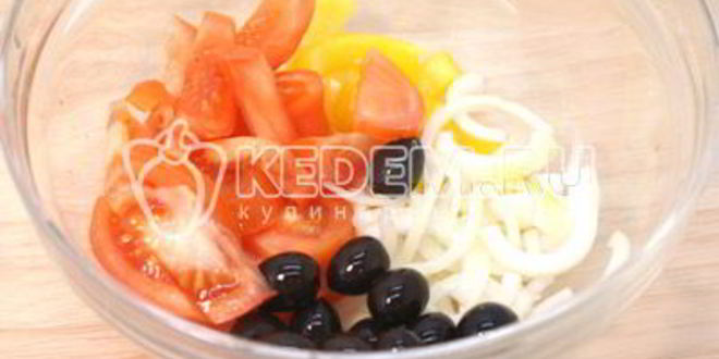 Рецепт пряного картофеля с салатома