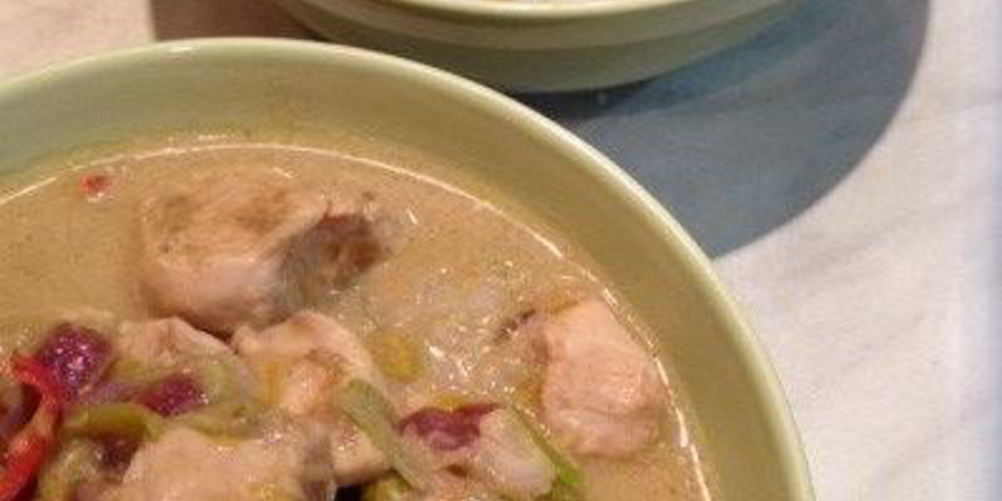 Как приготовить рис и карри с курицей и кокосовым молоком