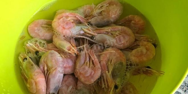 Рецепт рис по-тайски с курицей креветками и кешью