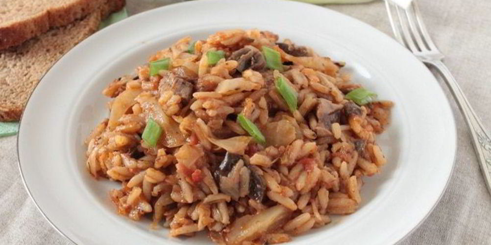 Как приготовить рис с капустой и сушеными грибами