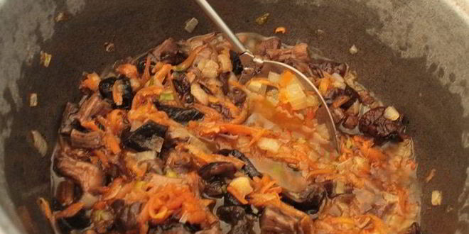 Рецепт рис с капустой и сушеными грибами