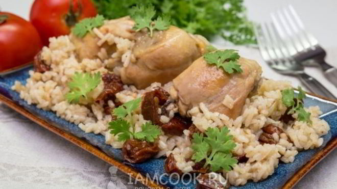 Рецепт Рис с курицей и вялеными помидорами