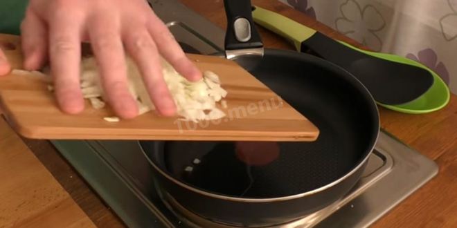 Рецепт жареная картошка с вешенками на сковороде