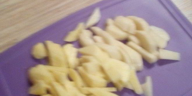 Рецепт жареная картошка с яблоками