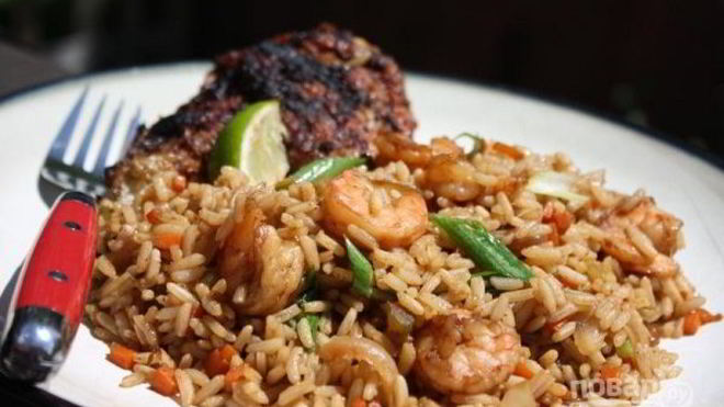 Рецепт Жареный рис с креветками и овощами