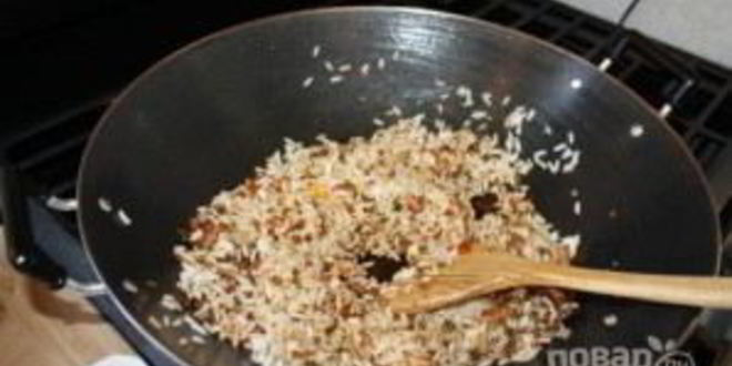 Рецепт жареный рис с креветками и овощами
