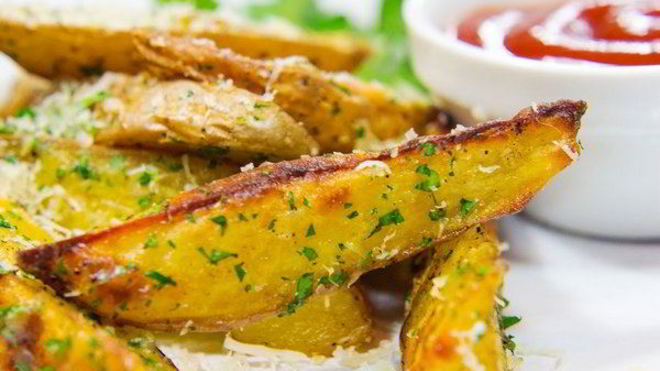 Рецепт Золотистый картофель под сыром