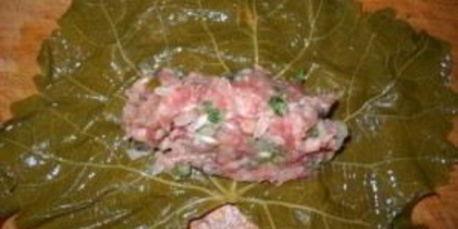 Рецепт долма из маринованных виноградных листьев