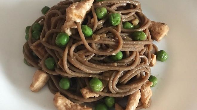 Рецепт Гречневая лапша с курицей