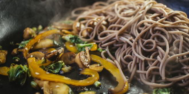 Рецепт гречневая лапша с овощами