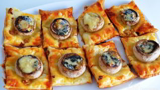 Рецепт Грибы фаршированные на слоеном тесте