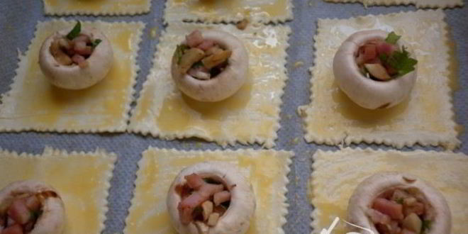 Рецепт грибы фаршированные на слоеном тесте