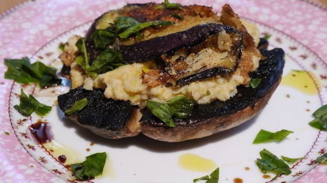 Рецепт Грибы на гриле с нутом и баклажанами