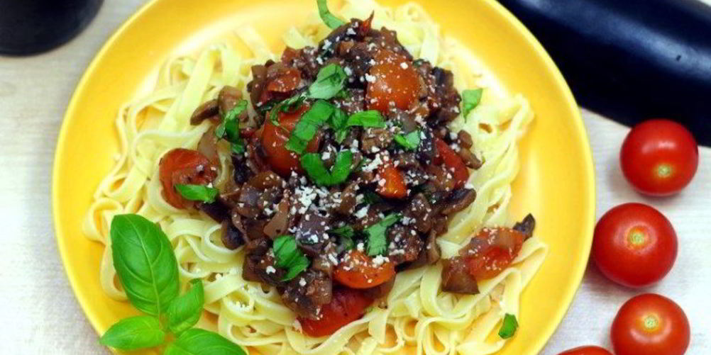 Как приготовить грибы с баклажанами