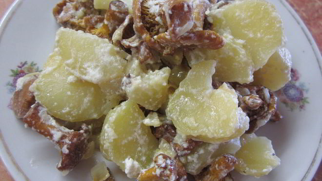 Рецепт Грибы с картошкой в сметане