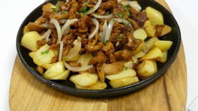 Рецепт Лисички жареные с луком