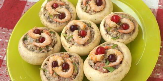 Рецепт шампиньоны фаршированные с креветками и клюквой