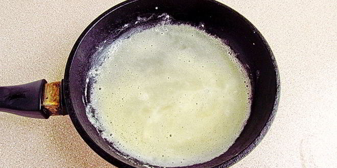 Рецепт сыроежек тушенных с овощами в сметаннома соусе