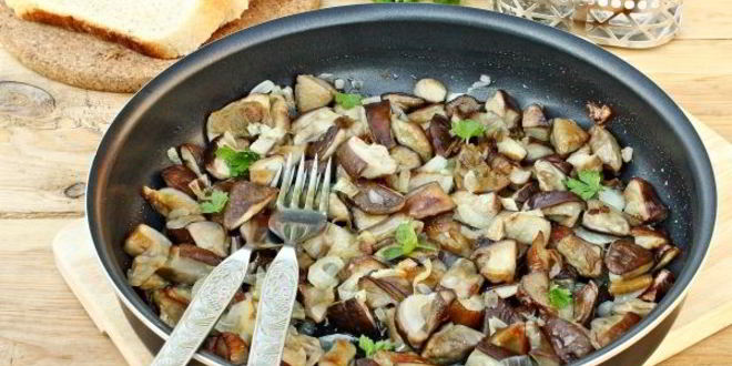 Рецепт жареные белые грибы с луком