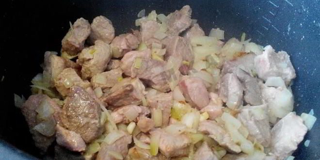 Рецепт гуляш из говядины в мультиварке