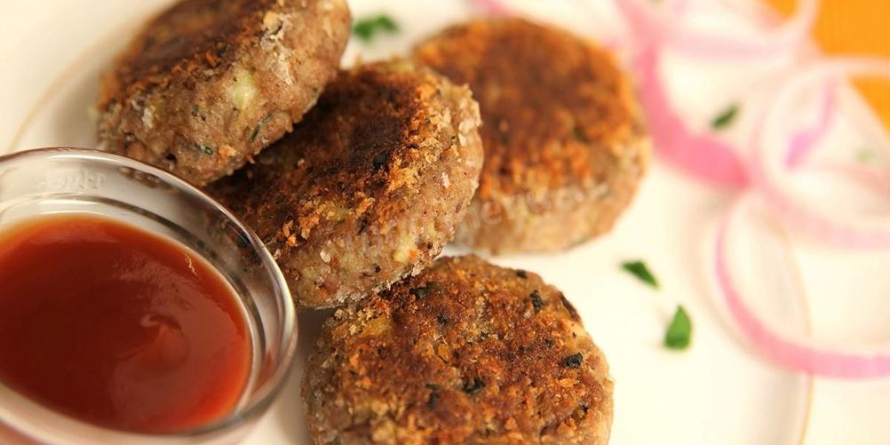 Как приготовить классические котлеты из свинины и говядины