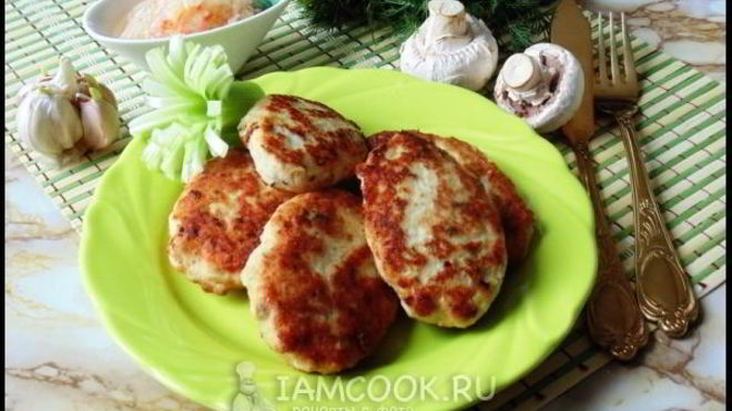 Рецепт Котлеты из индейки с квашеной капустой и грибами