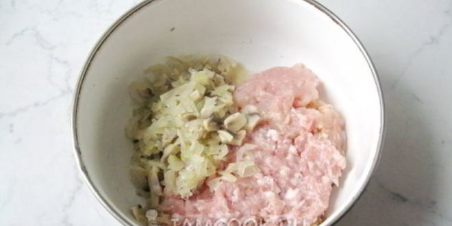 Рецепт котлеты из индейки с квашеной капустой и грибами