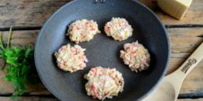 Рецепт котлет иза крабовых палочка с сырома