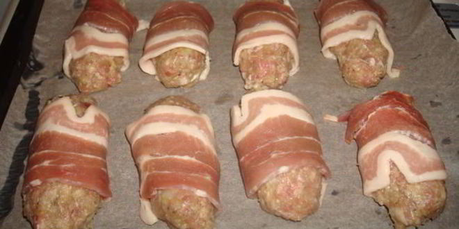 Рецепт котлеты с розмарином в беконе