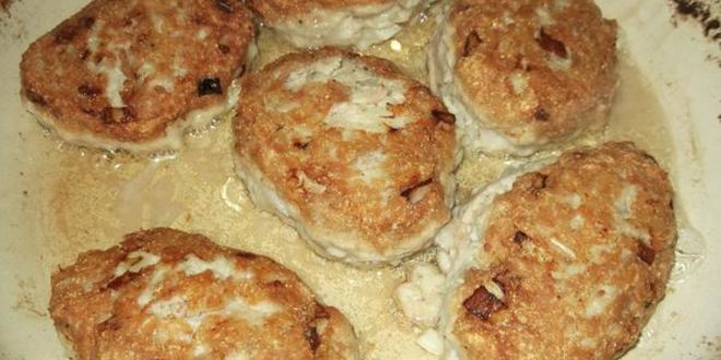 Рецепт куриные котлеты под грибным соусом