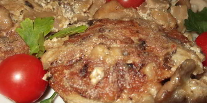 Рецепт куриные котлеты под грибным соусом