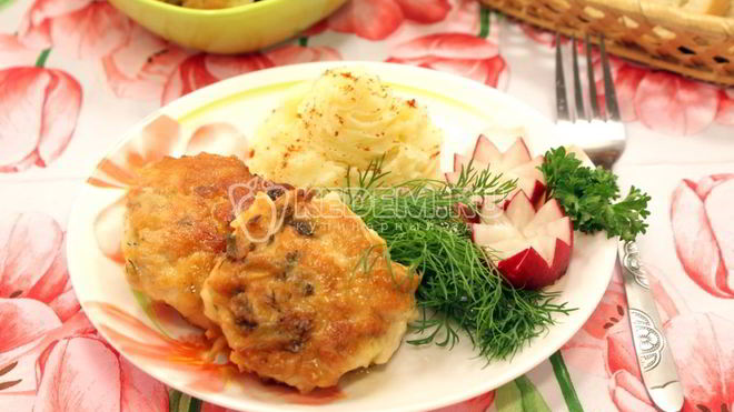 Рецепт Куриные котлеты с сыром и зеленью