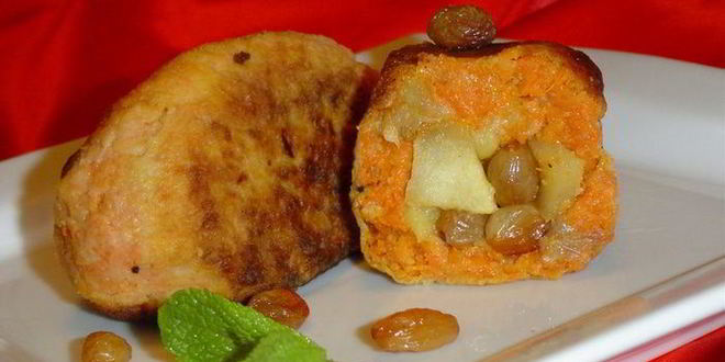 Рецепт морковные котлеты с яблоками, курагой и изюмом