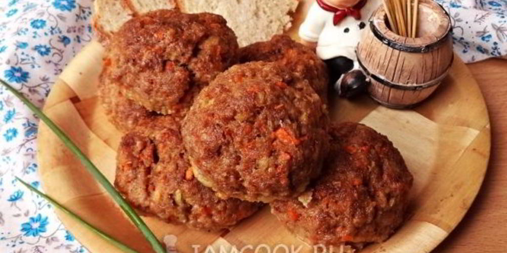 Как приготовить мясные котлеты с морковью в духовке