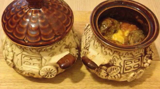 Рецепт Острые котлеты с кумином, запеченые в горшочках с картофелем